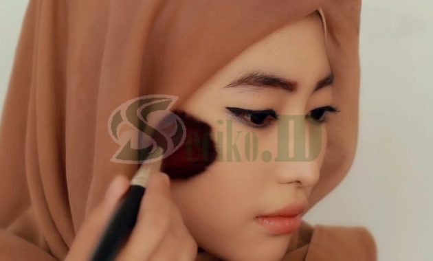 Tutorial Make Up Natural Paling Mudah