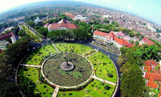 7 Kota Paling Murah untuk Liburan — Instagramable Banget!