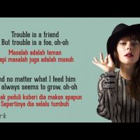 Download Lagu Trouble Is A Friend - Lenka (Lyrics video dan terjemahan) Download Lagu Trouble Is A Friend – Lenka (Lyrics video dan terjemahan)
