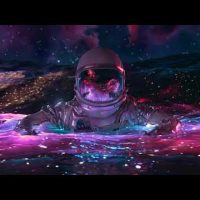 Download Floating in Space 4K Gratis