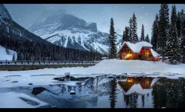 Download Winter Cabin Snow House 4k live wallpaper.